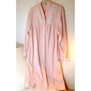 Vintage Womans Pink Robe French Terry Snap Front Pockets  Size L by Miss Elaine